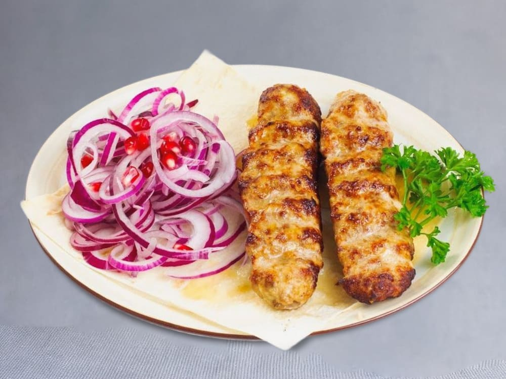 Люля-кебаб куриный с сыром Гауда
