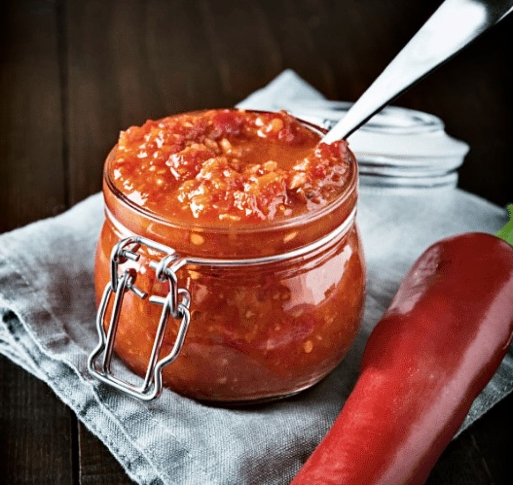 Аджика острая